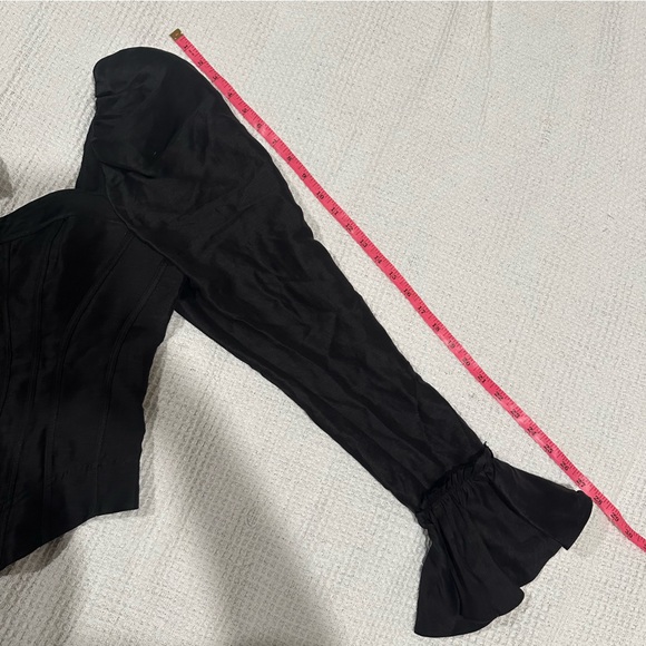 Aje Giselle Long Sleeve Corset Top with gold metal hardware size 12 in black - Picture 15 of 15